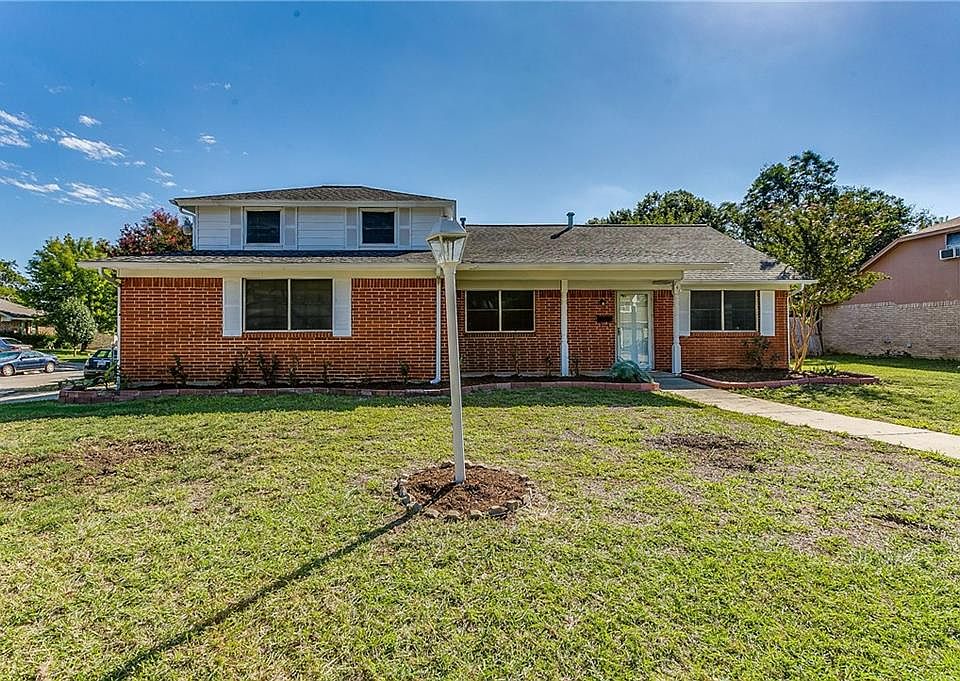 1st image of 741 Meadowcrest Dr