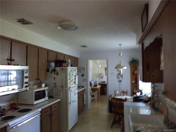 3rd image of 63 Regina Blvd