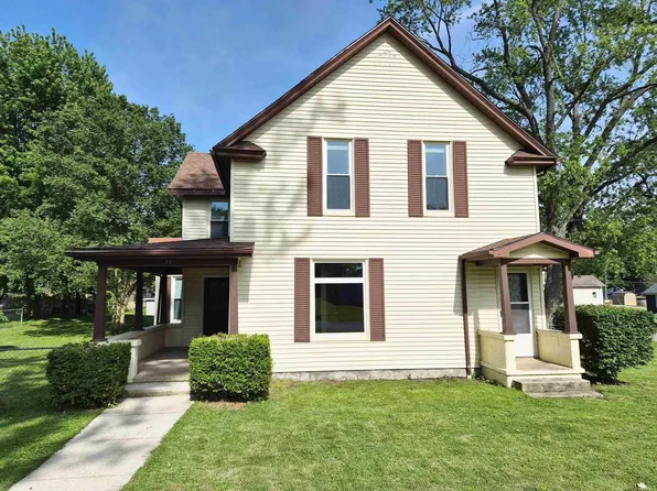 307 S 3rd St, Pierceton, IN 46562