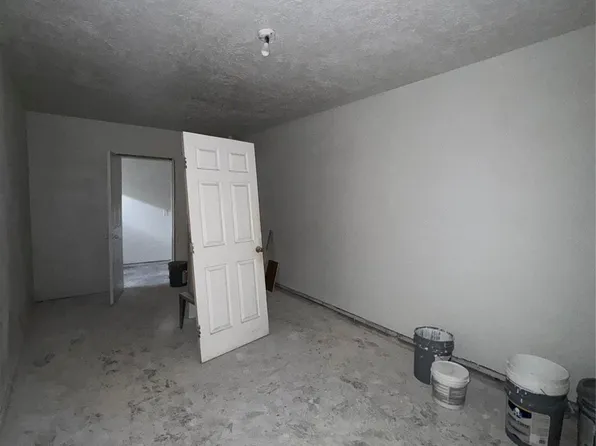 6111 Westover St, Houston, TX 77033