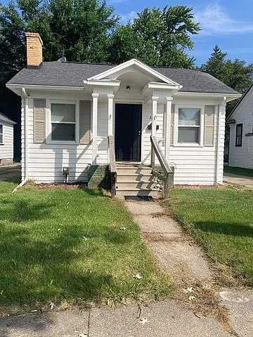3323 Webber St