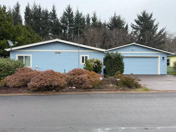 5738 NE Evergreen Ln #14, Newport, OR 97365