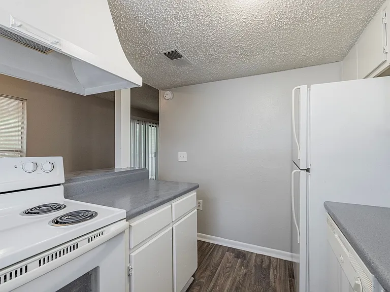 Manchester Ridge | Modern Living in the Heart of College Park — Photo 17