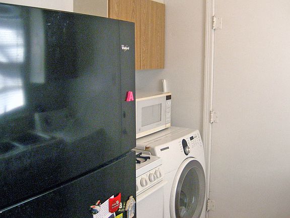4th image of 1506 Lake St N