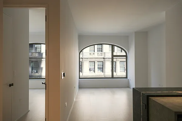 Rented by R New York | media 28