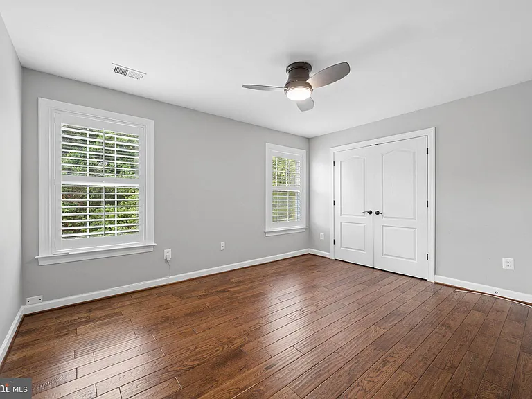 110 Bedrock Dr — Photo 30