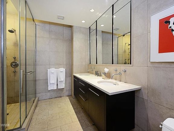5th image of 144 W 18th St #400N