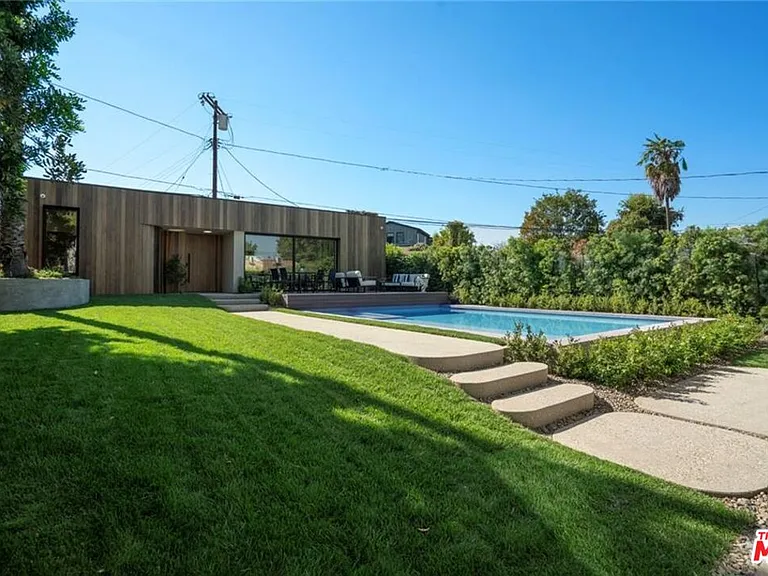 4939 Petit Ave — Photo 47