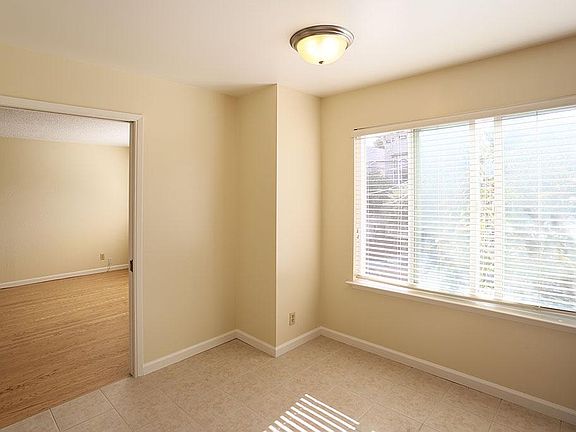 5th image of 158 Duncan St #6
