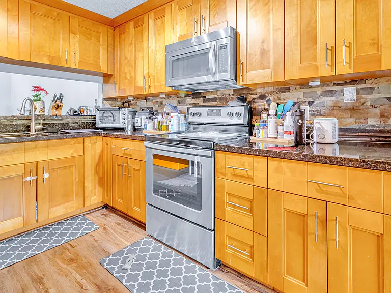 7610 Pinewalk Dr S #128 — Photo 8