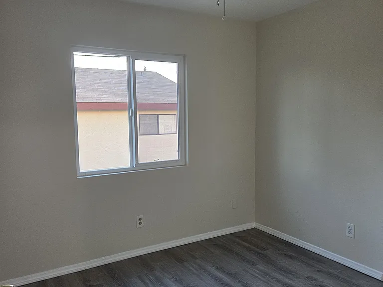 2938 W Avenue 36 #7 — Photo 10