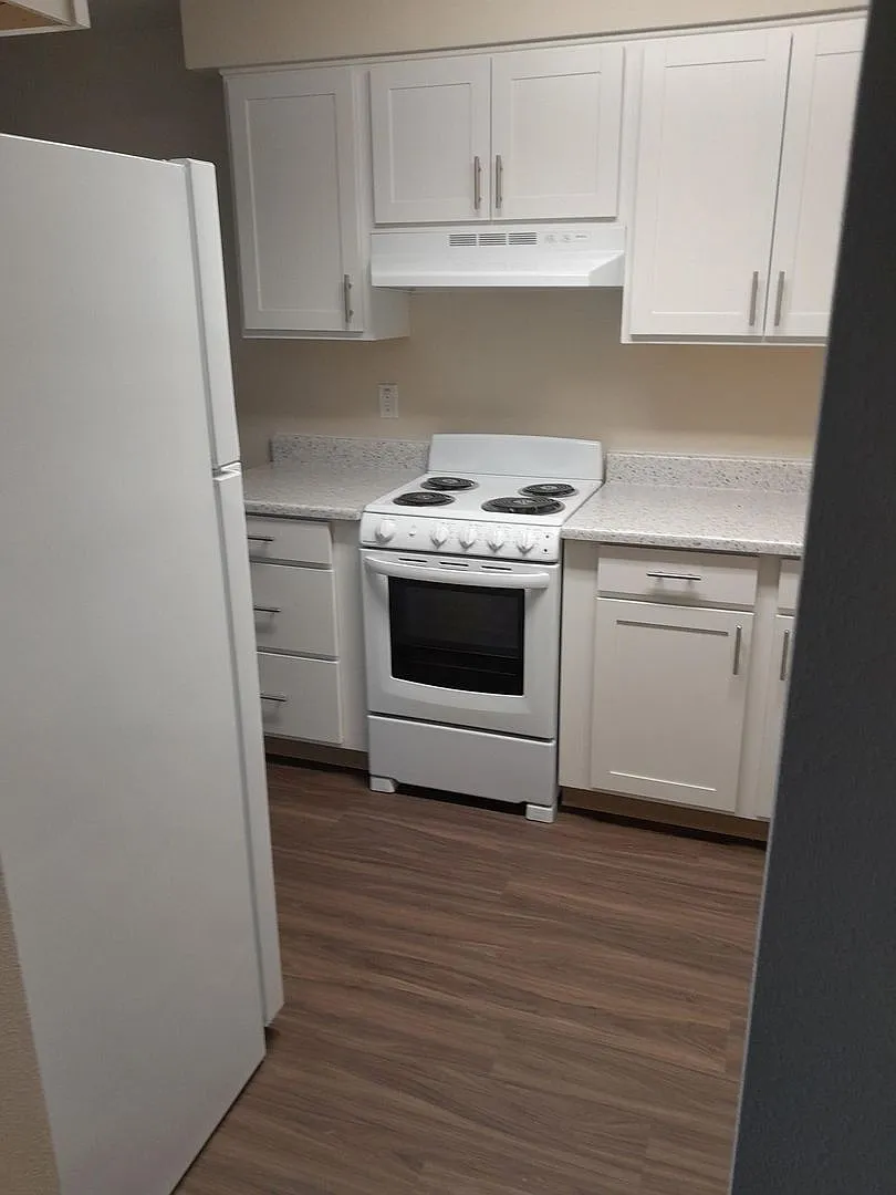 Oakview Terrace Apartments — Photo 3