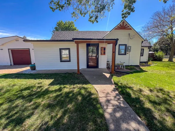 402 Cumberland St, Alma, NE 68920