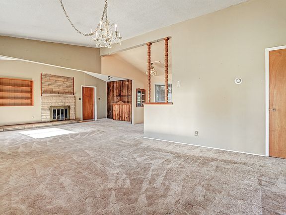3rd image of 102 Agate St