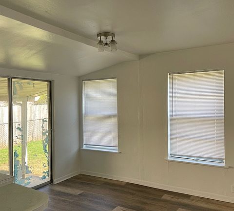5th image of 800 Leeper Dr