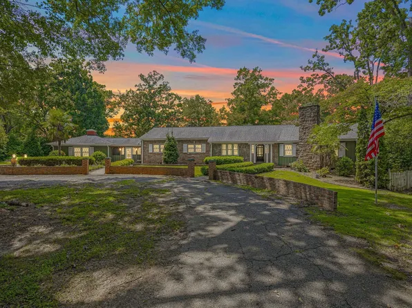 111 Mountain View Dr, Easley, SC 29640