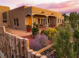 11 Calle Nopalitos, Santa Fe, NM 87507