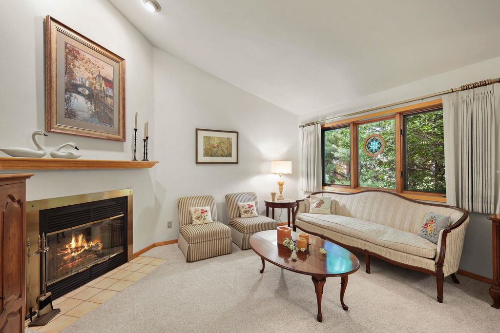 151 Ponwood Cir, Madison, WI - View 4