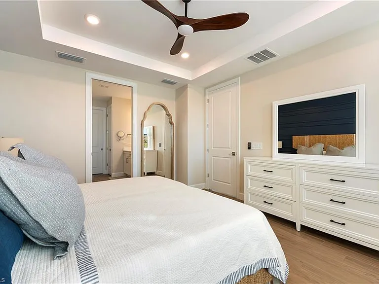 11929 Sacra Pl — Photo 17