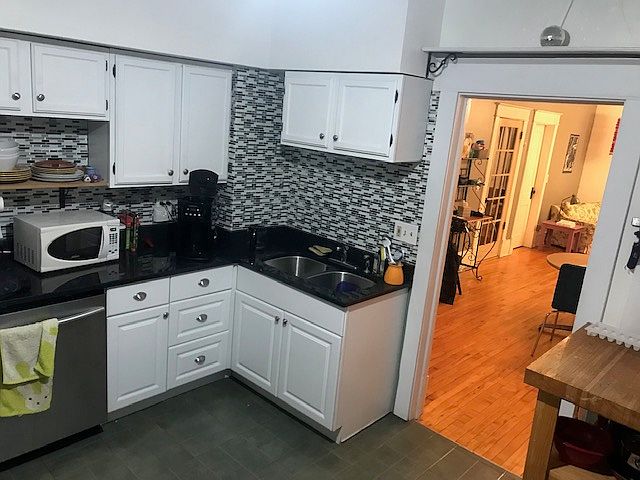 1st image of 190 Saratoga St N Floor 2
