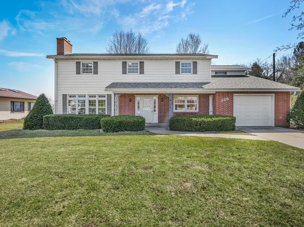 135 West St, Dane, WI 53529