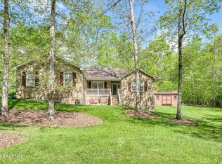 131 Chickasaw Dr, Crossville, TN 38572