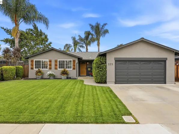 235 Elvira St, Livermore, CA 94550