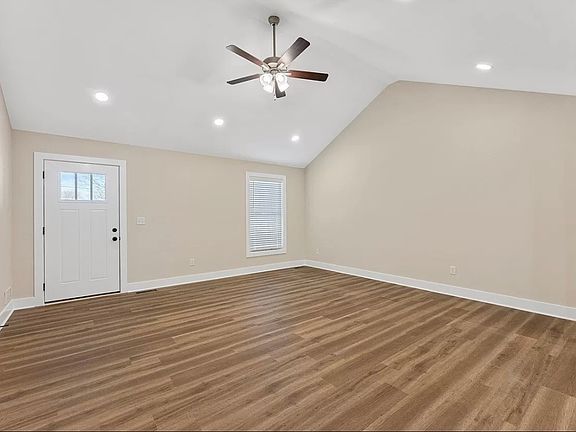4th image of 1100 Columbia Ave #1