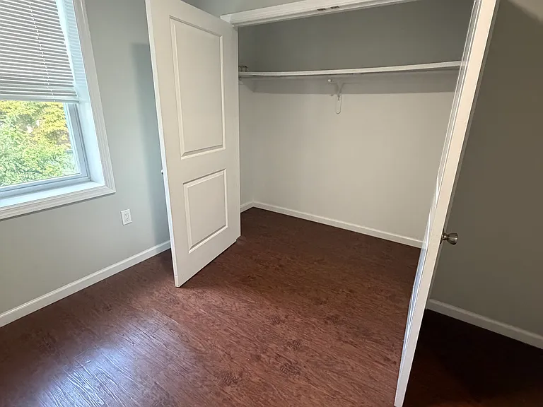 471 Harrison Ave #1B — Photo 3