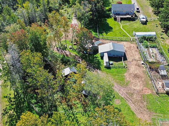 2nd image of 1106 Tetzlaff Rd