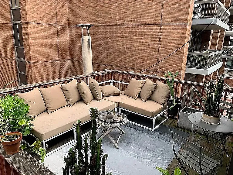 241 E 58th St #PHT — Photo 1