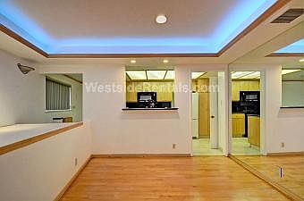 4th image of 16030 Moorpark St APT 4