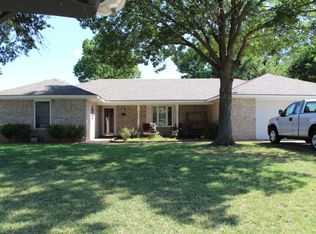 1930 Windsor Dr, Duncan, OK 73533