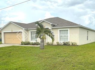 1109 SE 4th Ave, Cape Coral, FL 33990