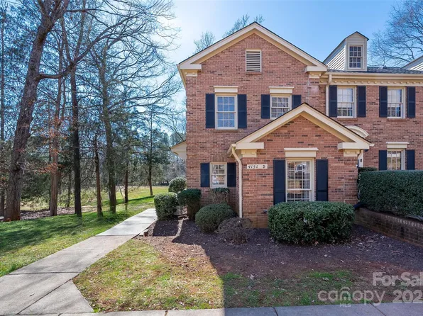 4151 Ivystone Ct, Charlotte, NC 28277