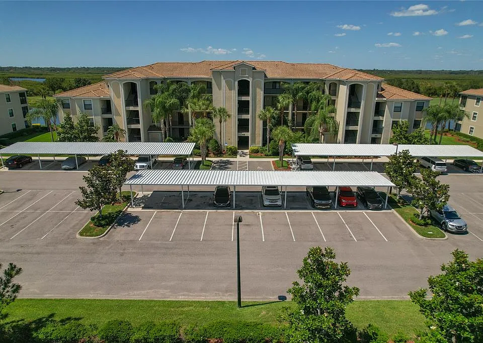 7015 River Hammock Dr #208