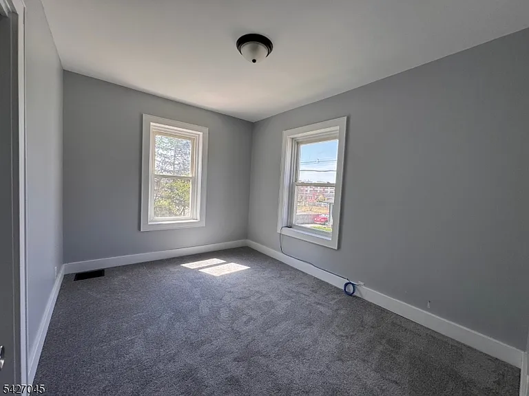 31 Diller Ave — Photo 10