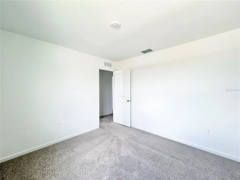 368 Kayden Cv — Photo 32