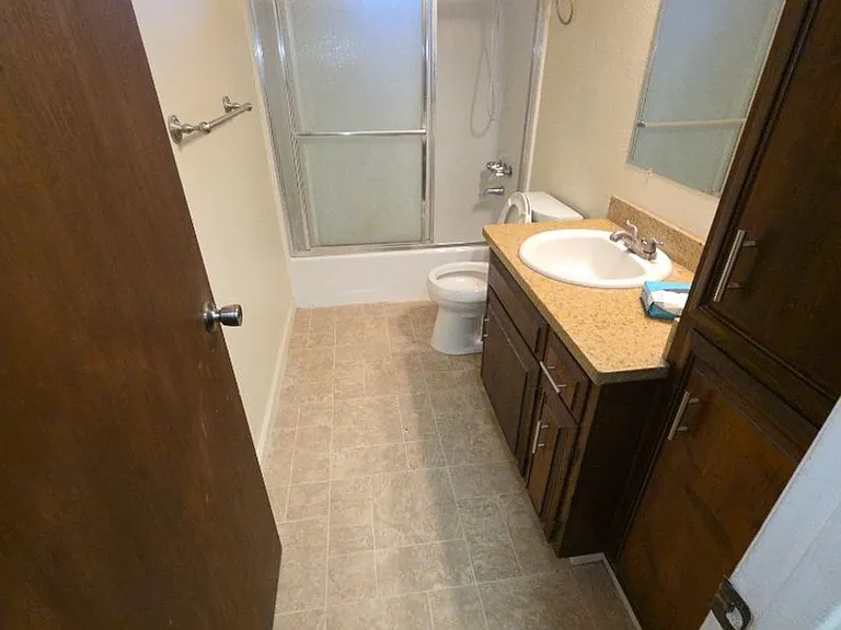 209 Wright Ln — Photo 7
