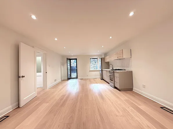 424 Pacific Street image 1 of 19