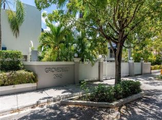 2945 Bridgeport Ave, Miami, FL 33133