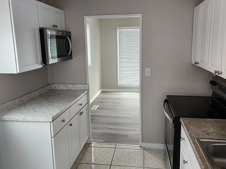 6650 Decatur St — Photo 4