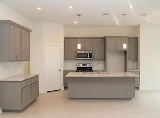 22027 Moulin Dr, Spicewood, TX 78669
