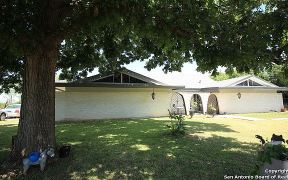 2nd image of 314 Chesterfield Dr