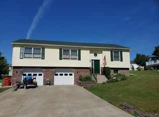 11 Debbie Dr, Tunkhannock, PA 18657