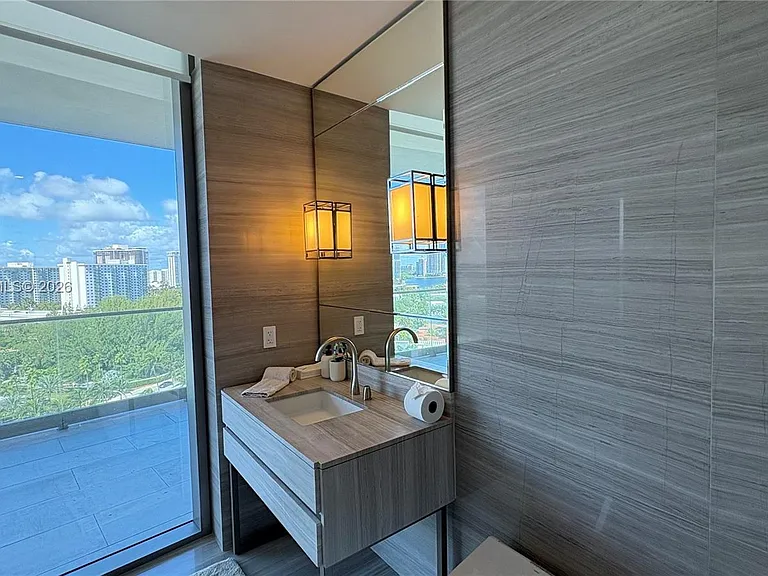 18975 Collins Ave #905 — Photo 20