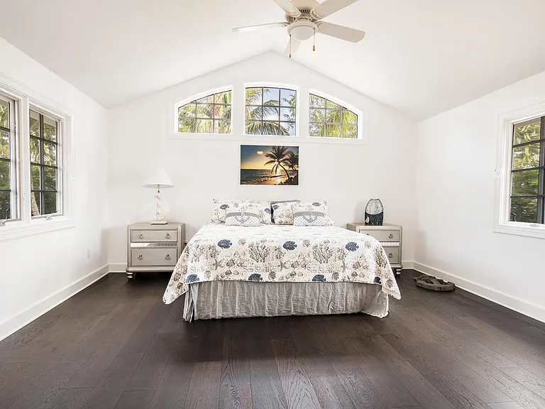 2540 Half Moon Walk — Photo 35