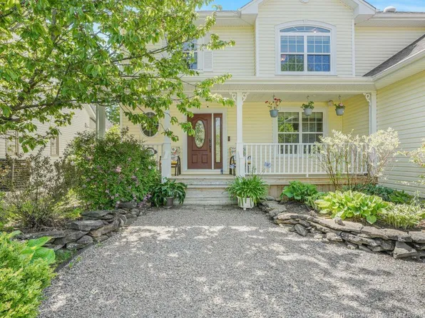 97 Riverfront Way, Fredericton, NB E3C 2R7