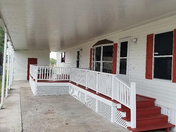 3rd image of 1323 Sunwest Blvd