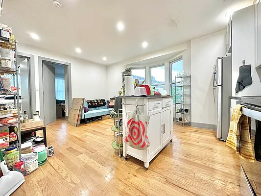 Rented by Doorway NYC, LLC | media 29